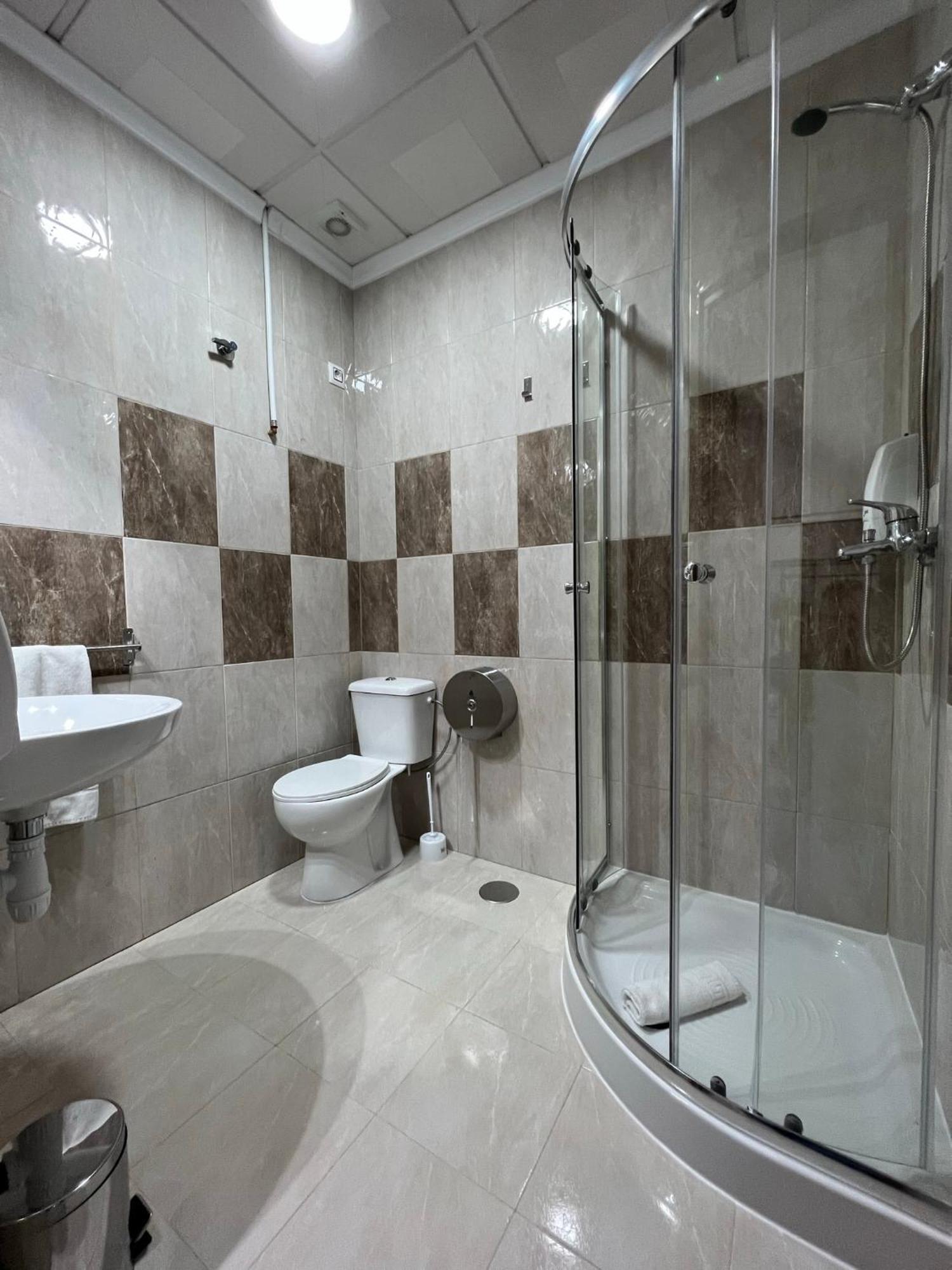 Hostal Kaizen La Nucía Exteriér fotografie